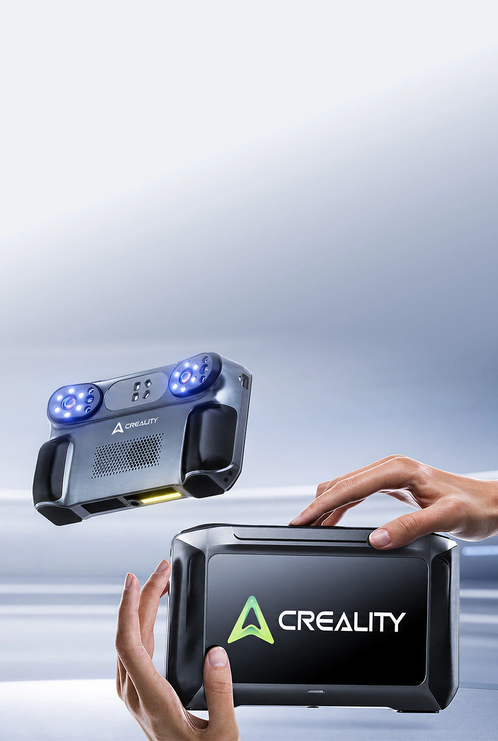 Sermoon P1 handheld 3D scanner and its integrated display unit