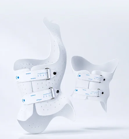 Scoliosis braces illustrating the MS01 large-format printing application